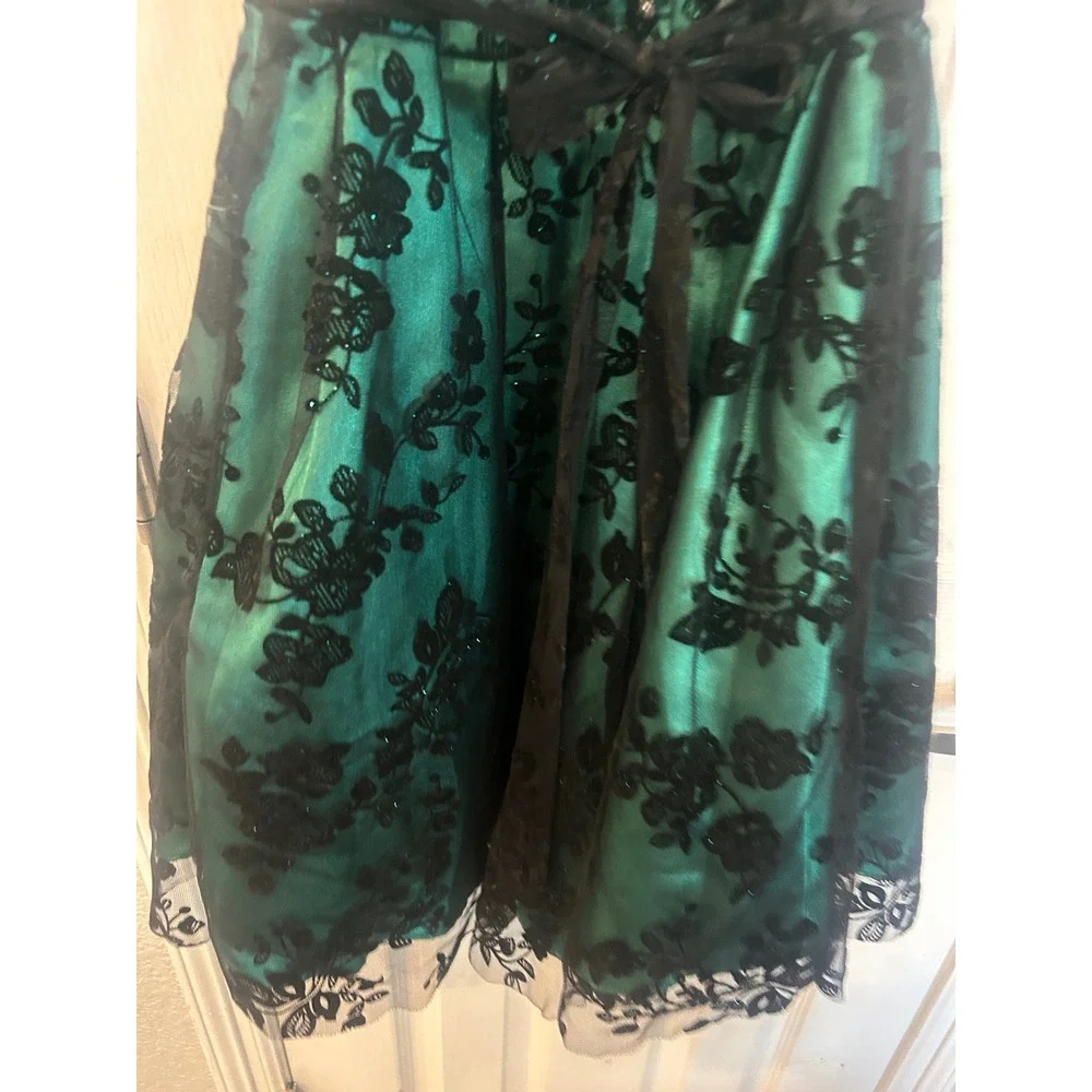 Bonnie Jean Dress Green Black Lace Floral Velvet Bow Holiday Party Formal Size 8